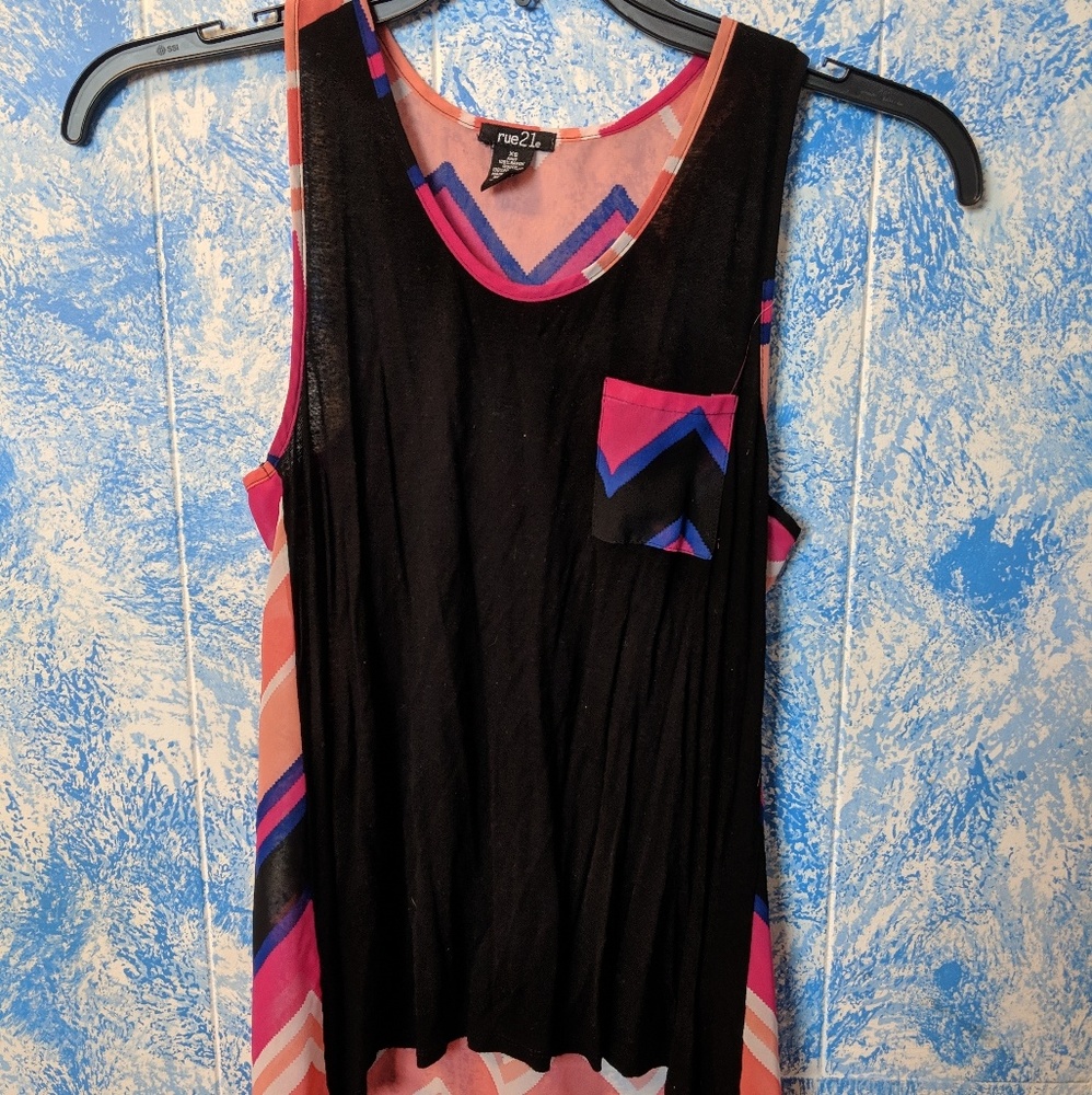 Rue 21 tank